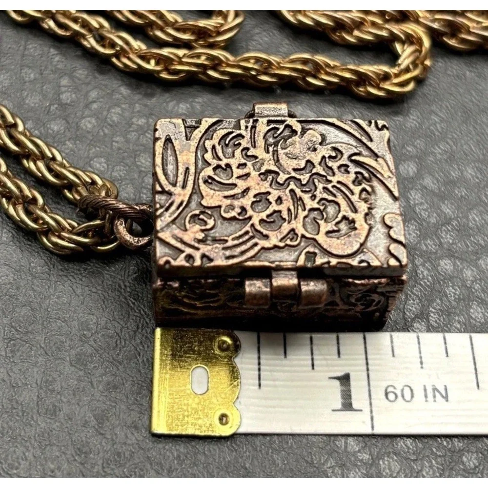 VTG Ornate Filigree Locket Box Interior Key Copper Tone Pendant Necklace 32